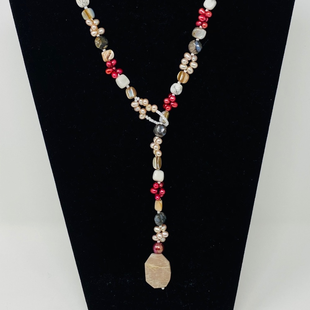 Gorgeous Semi-Precious Stone Necklace - Picture 2 of 7